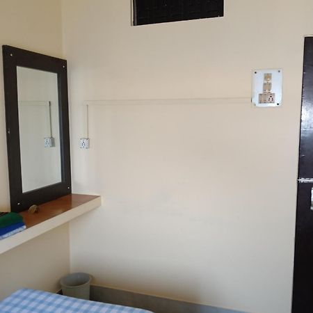 Scindhia Guest House Варанаси Экстерьер фото