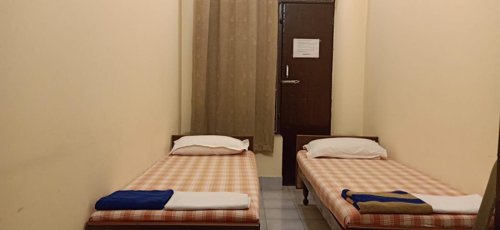 Scindhia Guest House Варанаси Экстерьер фото
