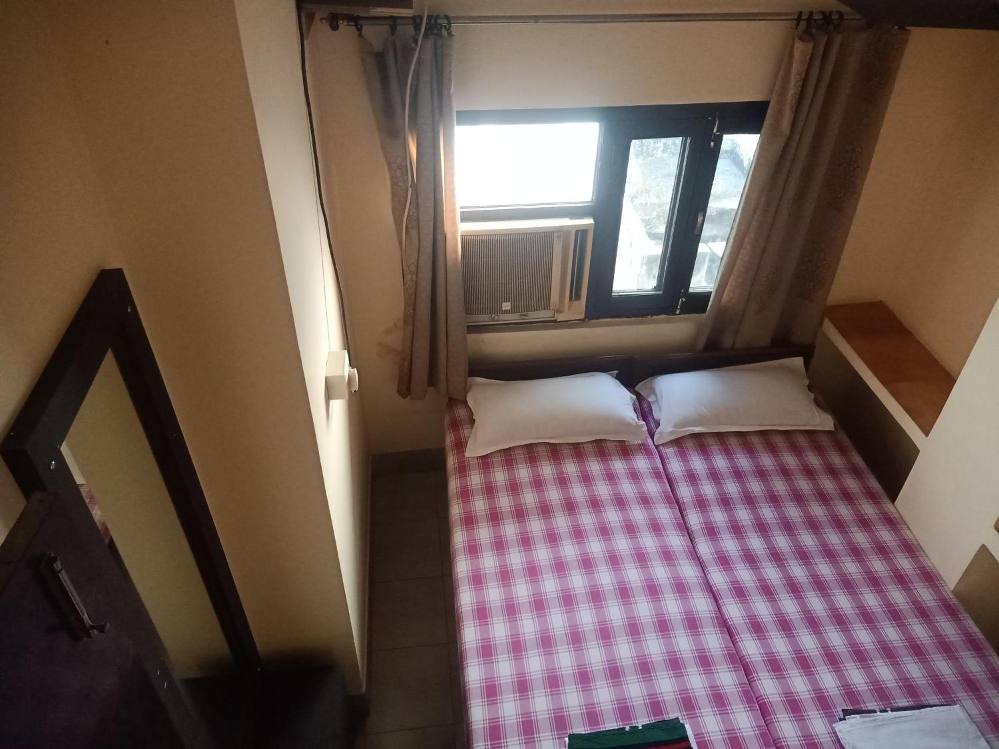 Scindhia Guest House Варанаси Экстерьер фото