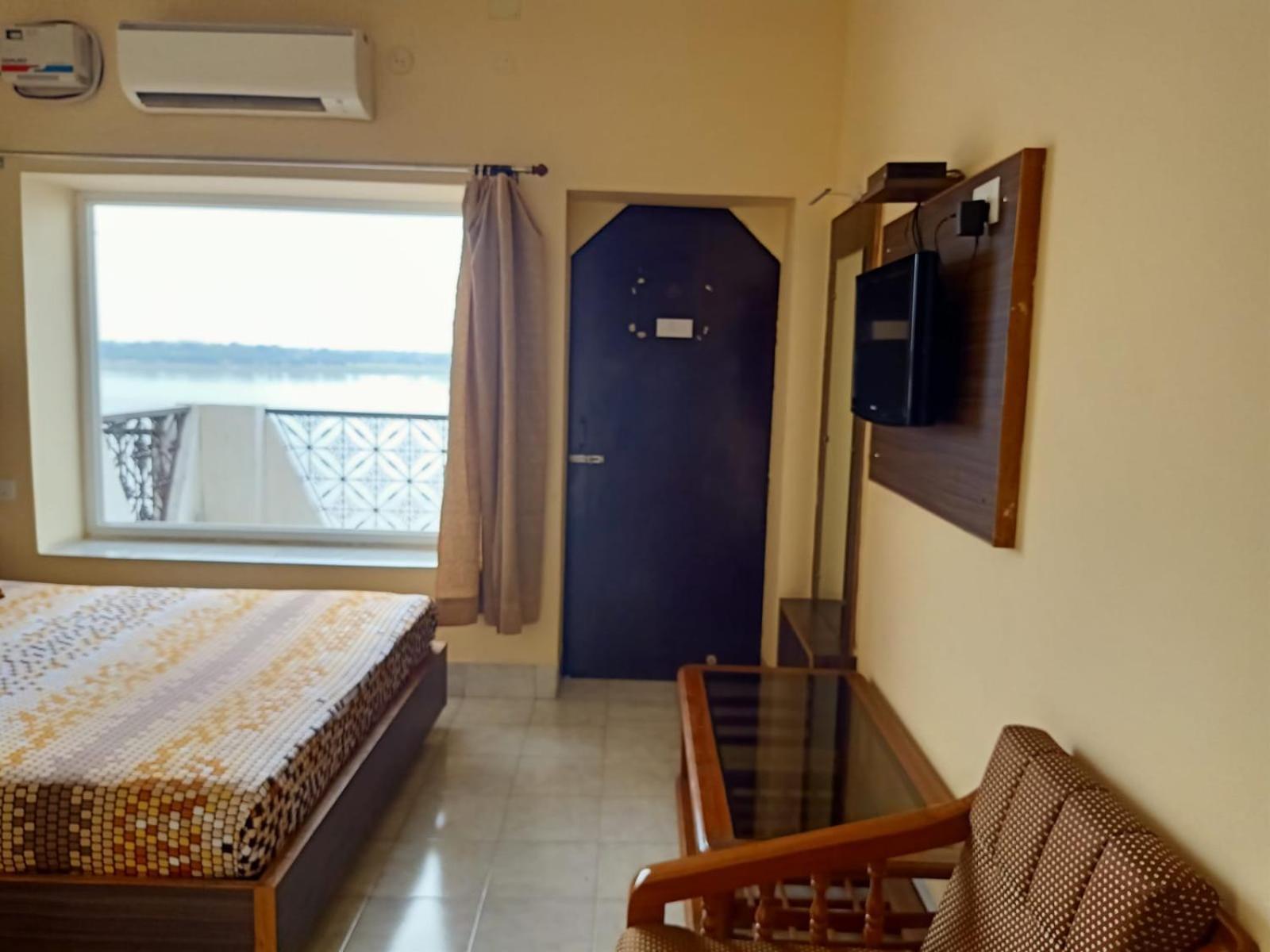 Scindhia Guest House Варанаси Экстерьер фото