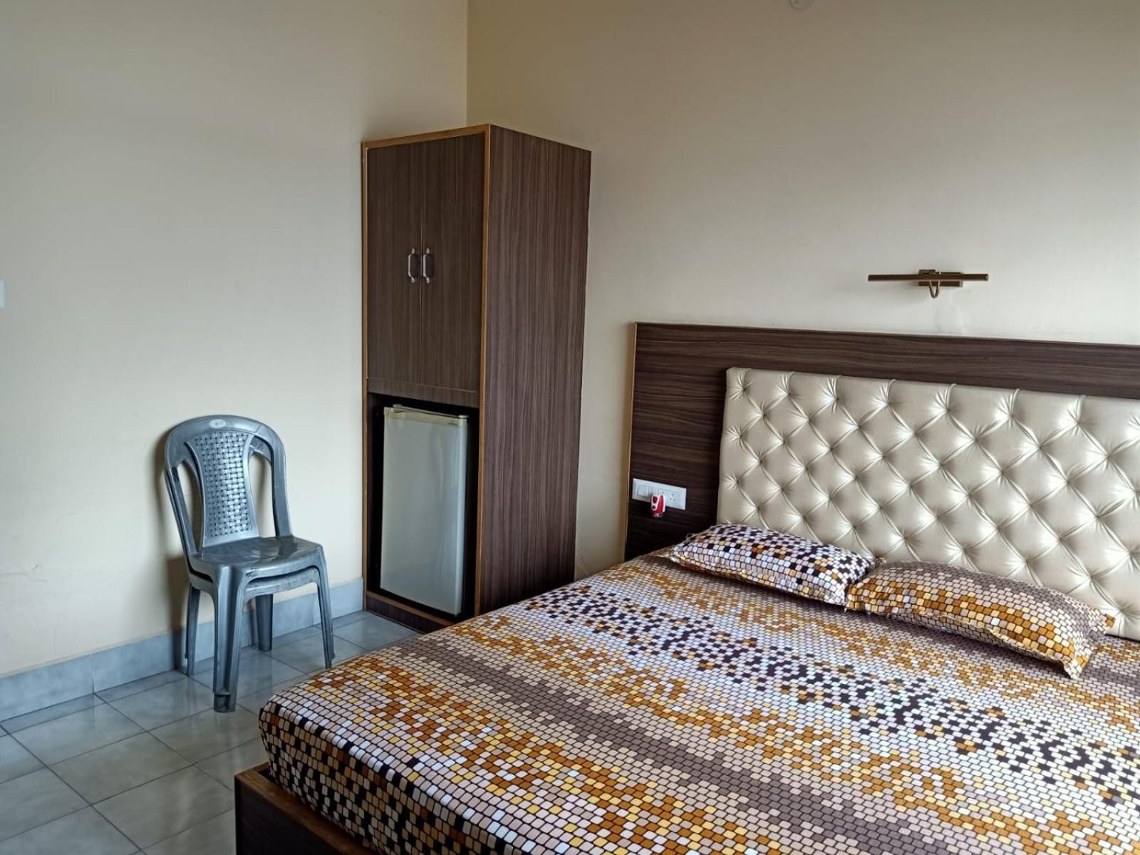 Scindhia Guest House Варанаси Экстерьер фото