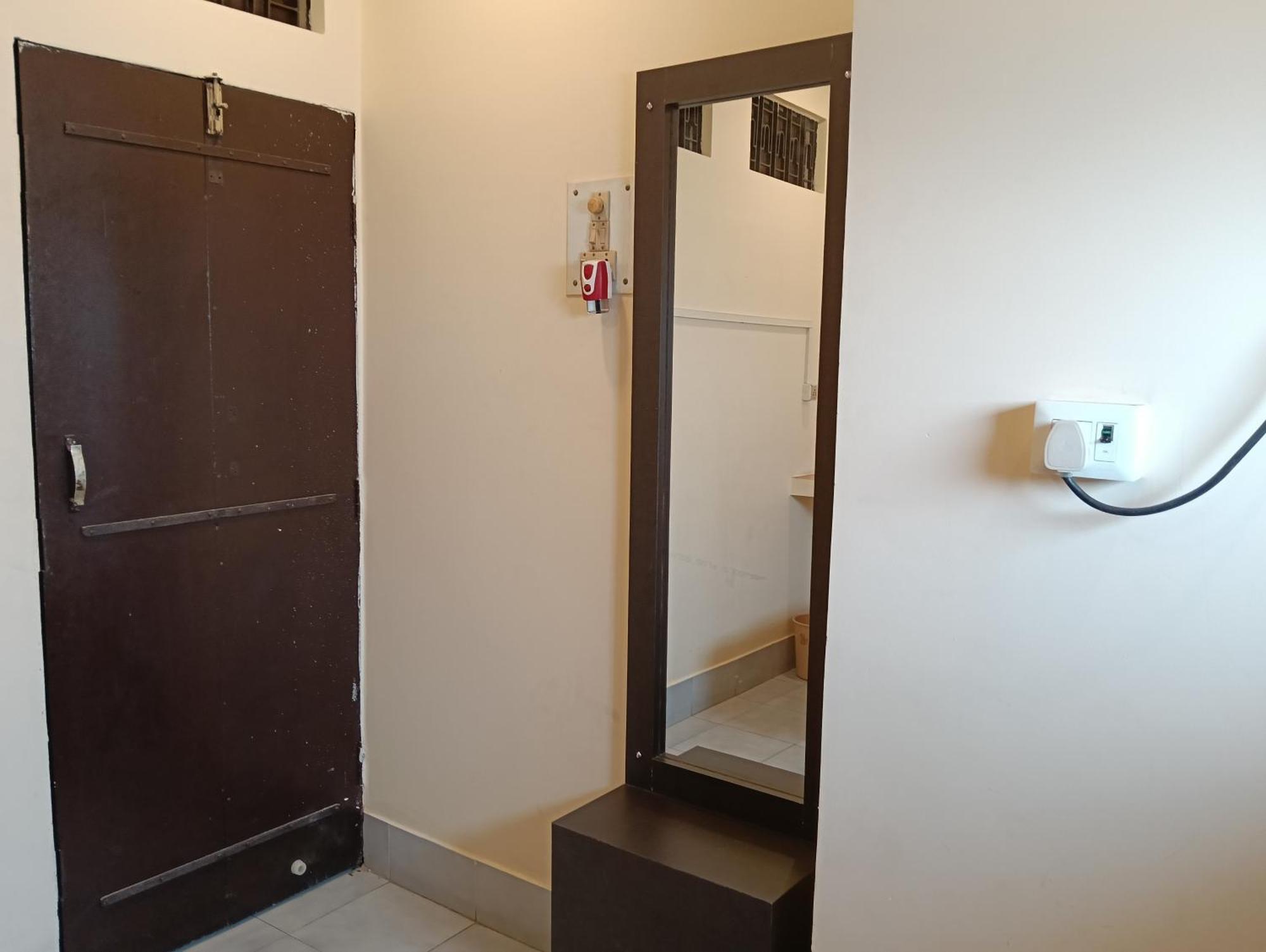 Scindhia Guest House Варанаси Экстерьер фото